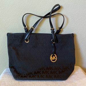 Michael Kors bag like new!